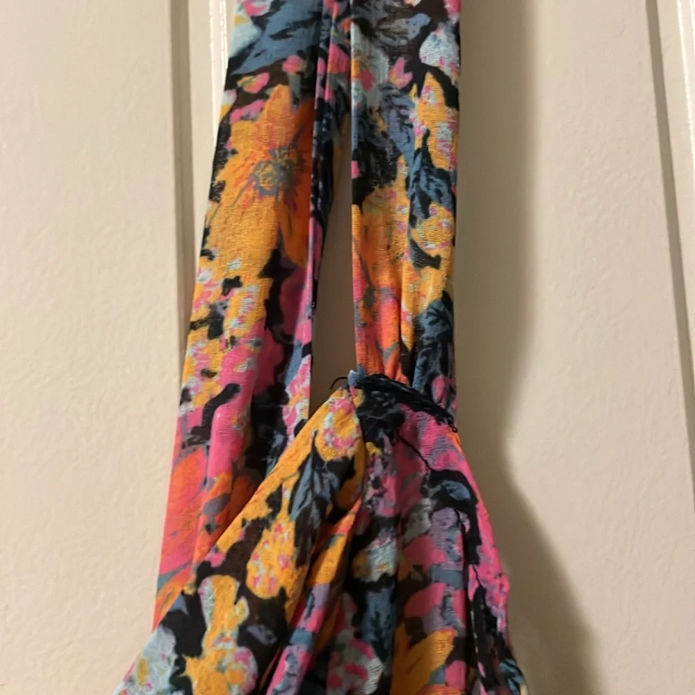 FREE PEOPLE | Endless Love Tank in Dark Floral - Picture 7 of 7